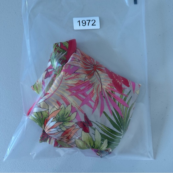 Cache Vibrant Floral One-Shoulder Blouse Birds Butterfly Medium Satin - Picture 13 of 13